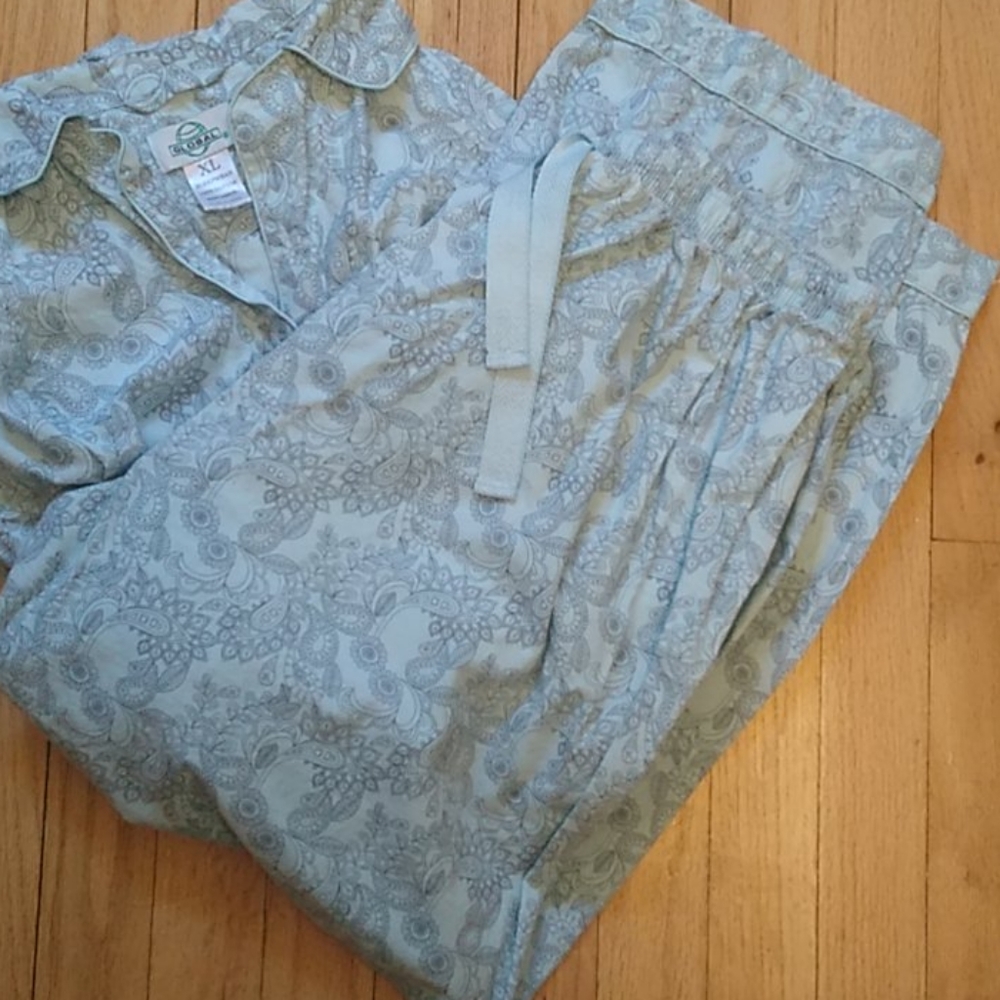 Global pyjamas